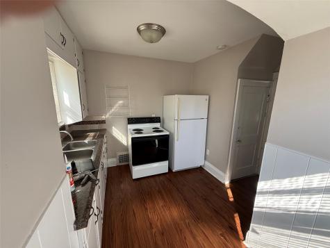 318 Highland Drive NW Cedar Rapids IA 52405