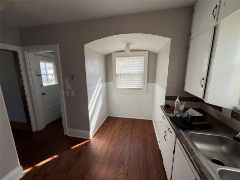 318 Highland Drive NW Cedar Rapids IA 52405