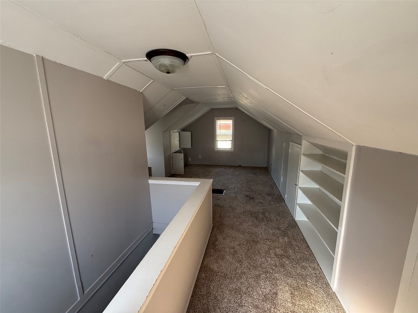 318 Highland Drive NW Cedar Rapids IA 52405