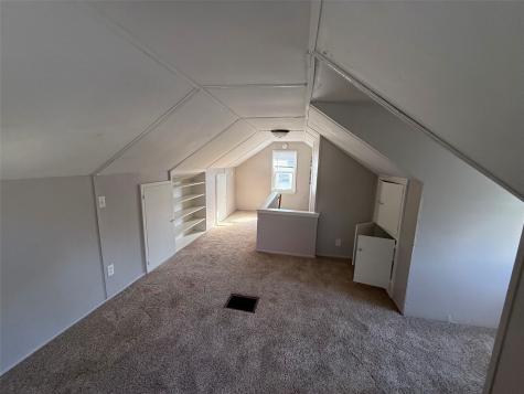 318 Highland Drive NW Cedar Rapids IA 52405