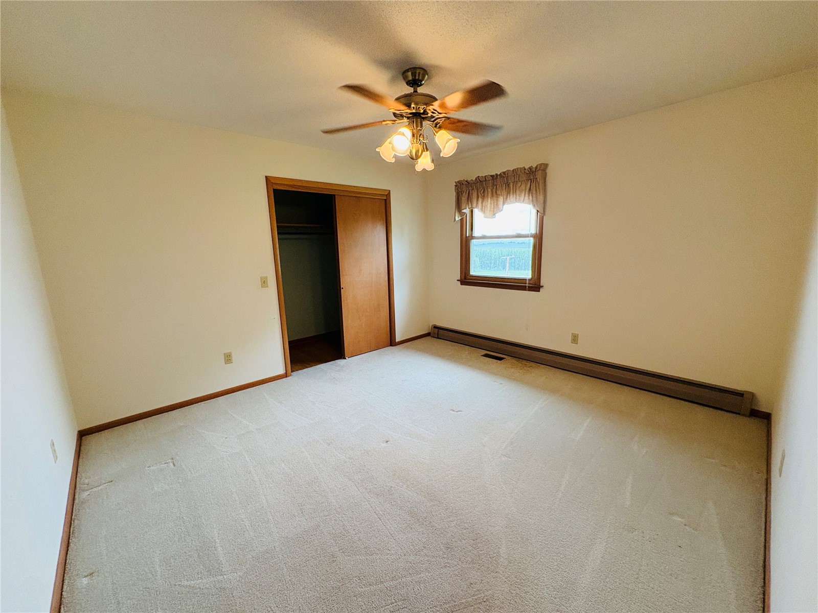 1136 145th Street Victor IA 52347