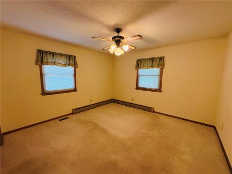 1136 145th Street Victor IA 52347