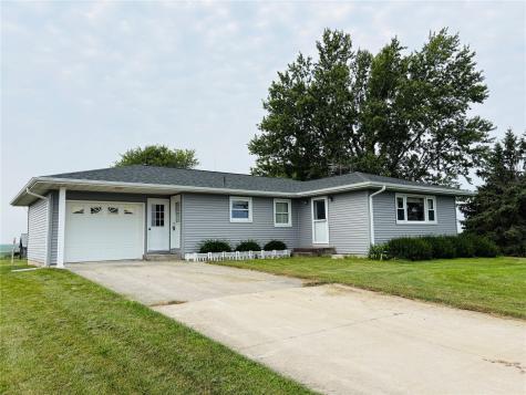 1136 145th Street Victor IA 52347