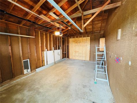 1136 145th Street Victor IA 52347