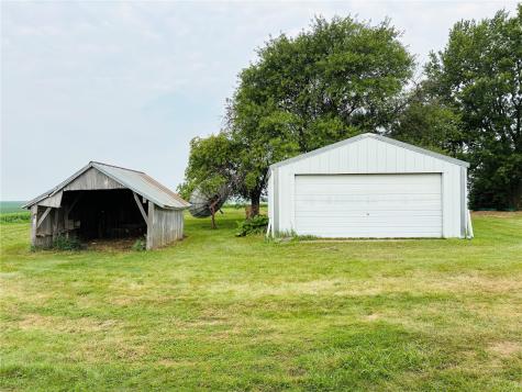 1136 145th Street Victor IA 52347