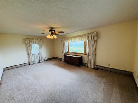 1136 145th Street Victor IA 52347