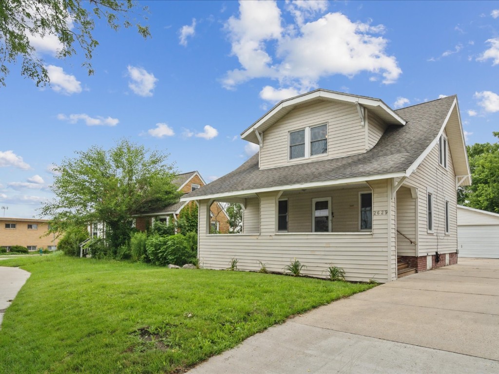 2629 1st Avenue SE Cedar Rapids IA 52402