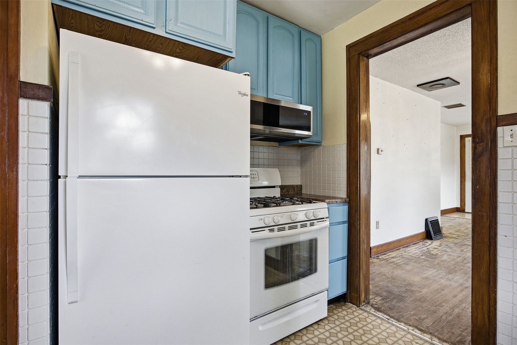 1621 Oakland Road NE Cedar Rapids IA 52402