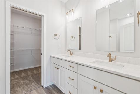 235 Chadwick Lane Iowa City IA 52246