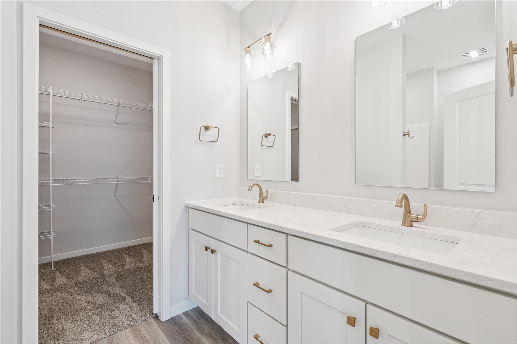 235 Chadwick Lane Iowa City IA 52246