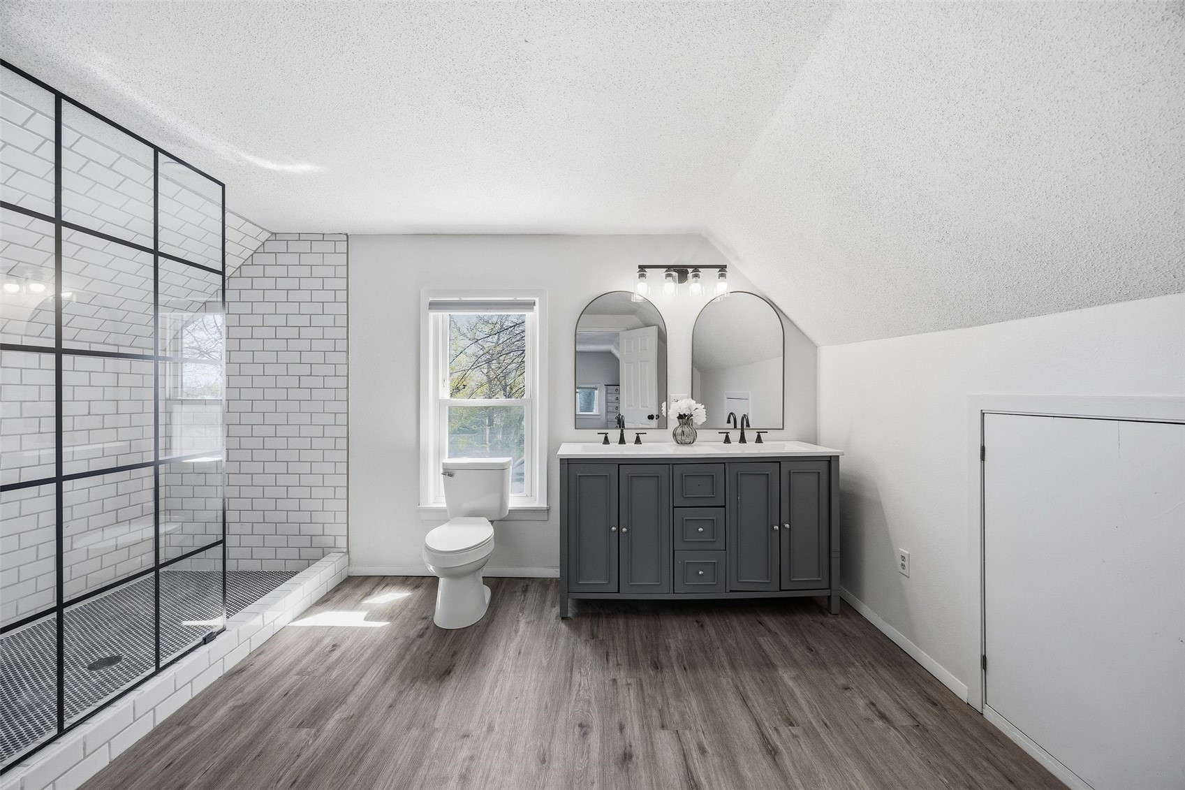 1727 B Avenue NE Cedar Rapids IA 52402