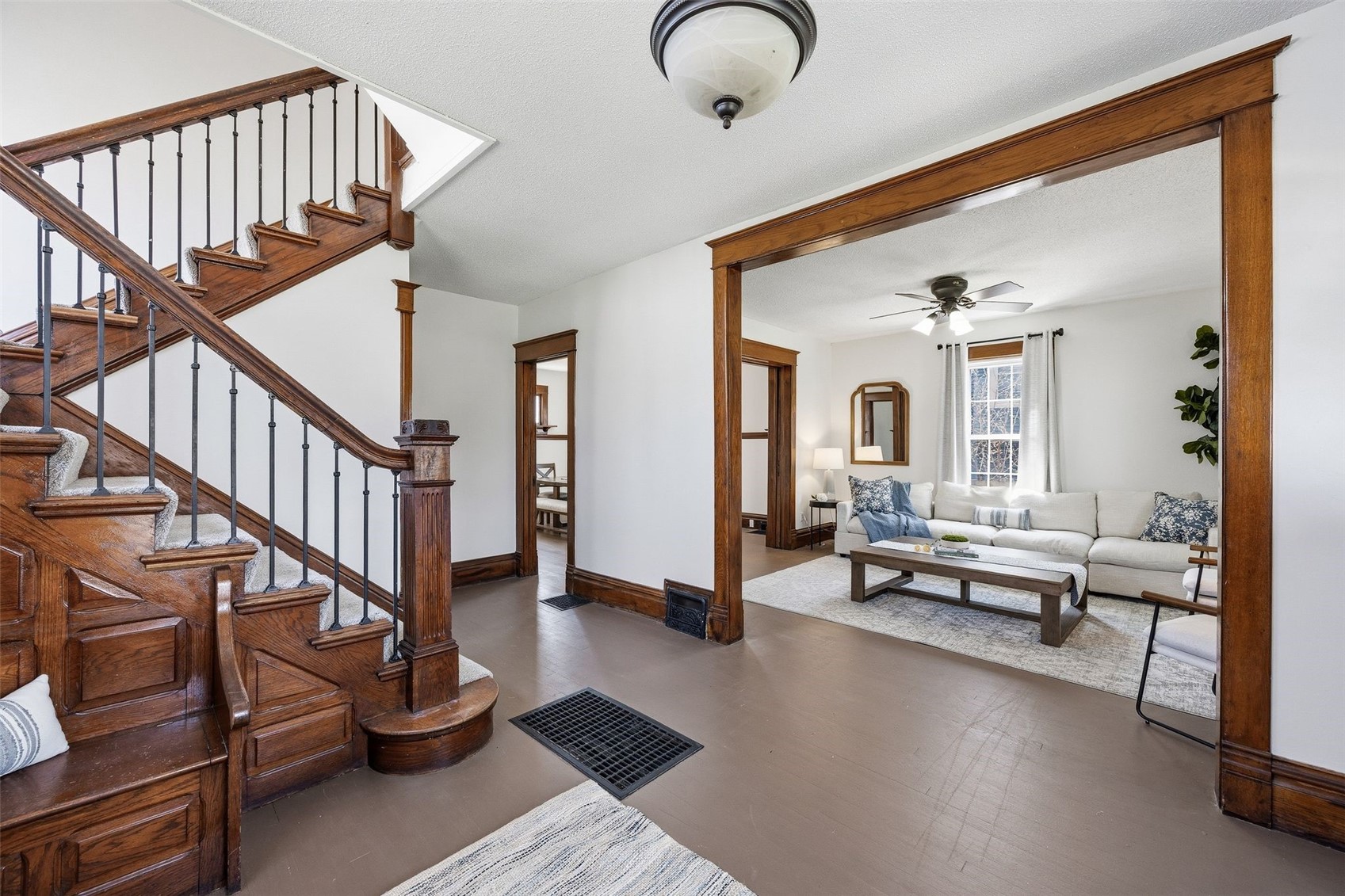 1727 B Avenue NE Cedar Rapids IA 52402