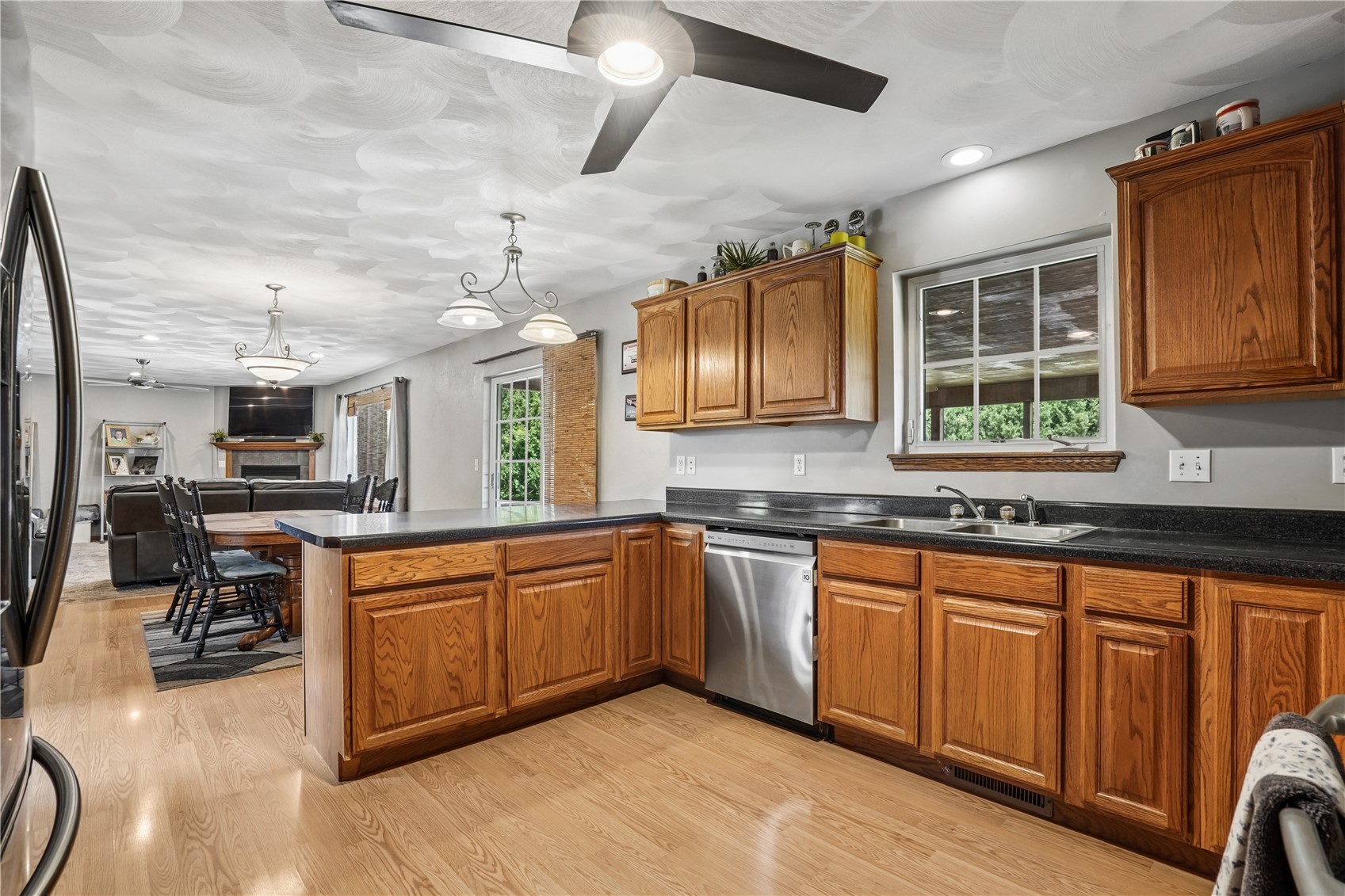 106 Richland Avenue Urbana IA 52345