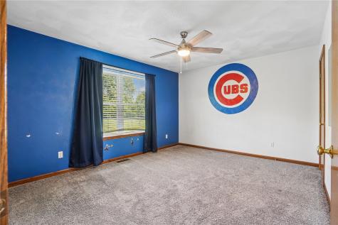 106 Richland Avenue Urbana IA 52345