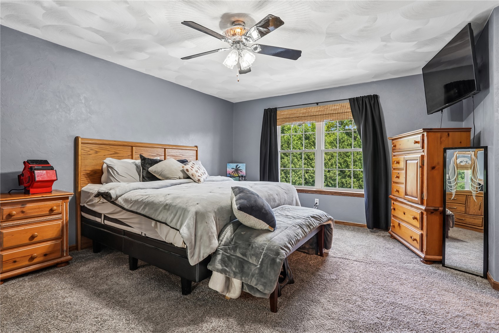 106 Richland Avenue Urbana IA 52345