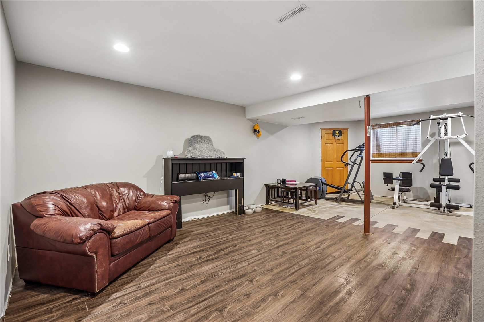 106 Richland Avenue Urbana IA 52345