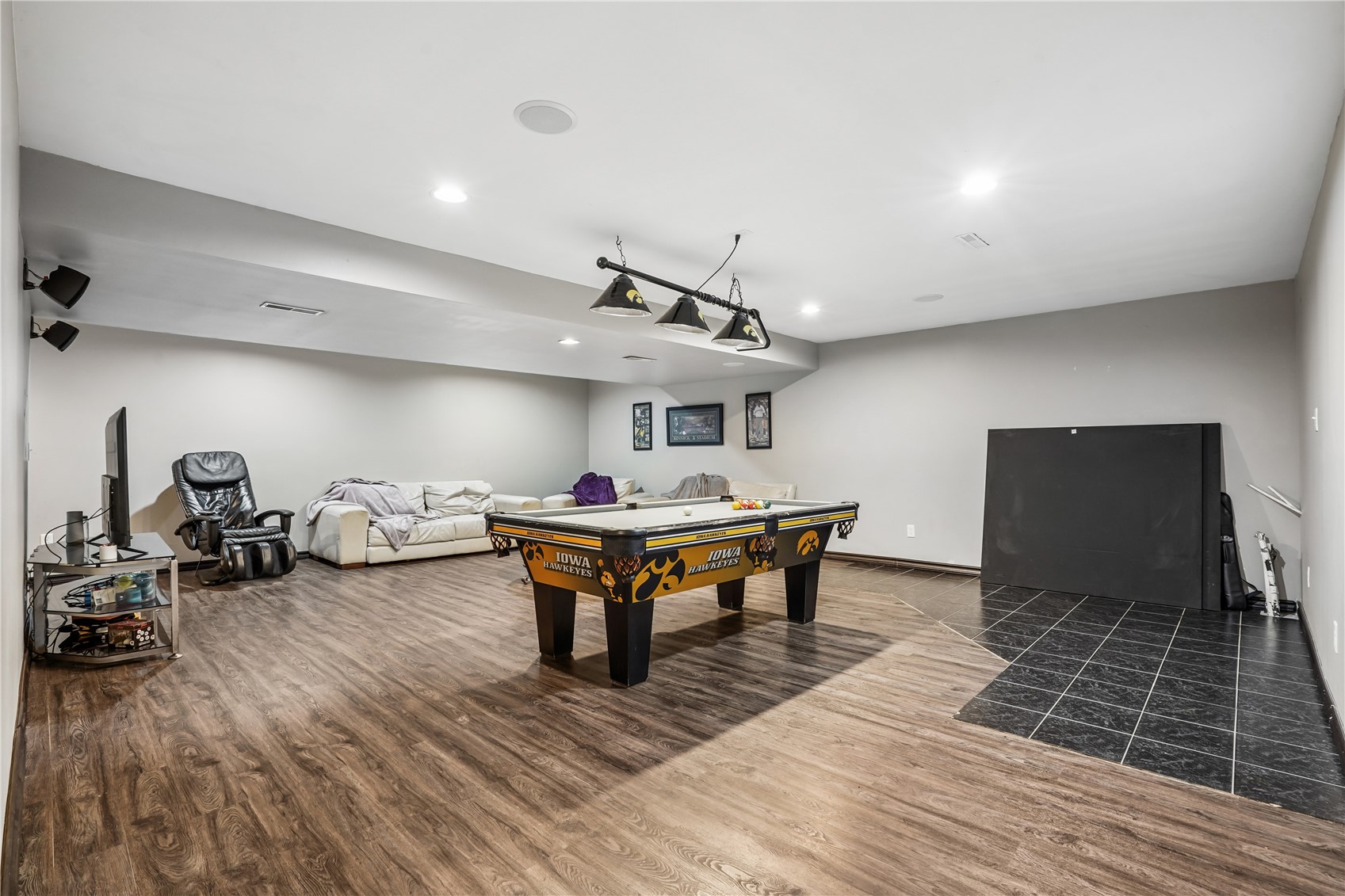 106 Richland Avenue Urbana IA 52345
