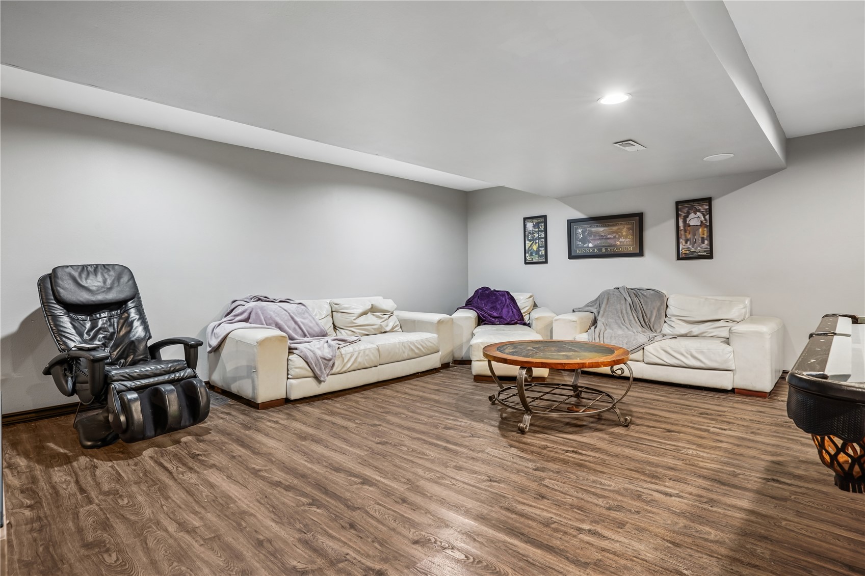 106 Richland Avenue Urbana IA 52345