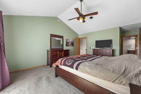 7219 Rock Wood Drive SW Cedar Rapids IA 52404