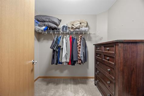 7219 Rock Wood Drive SW Cedar Rapids IA 52404