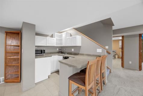 7219 Rock Wood Drive SW Cedar Rapids IA 52404