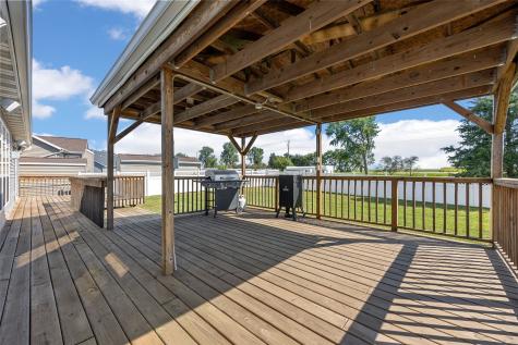 7219 Rock Wood Drive SW Cedar Rapids IA 52404