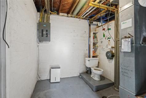 229 28th Street Drive Cedar Rapids IA 52403