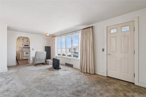 4306 F Street Amana IA 52203