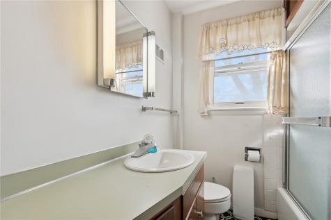 4306 F Street Amana IA 52203