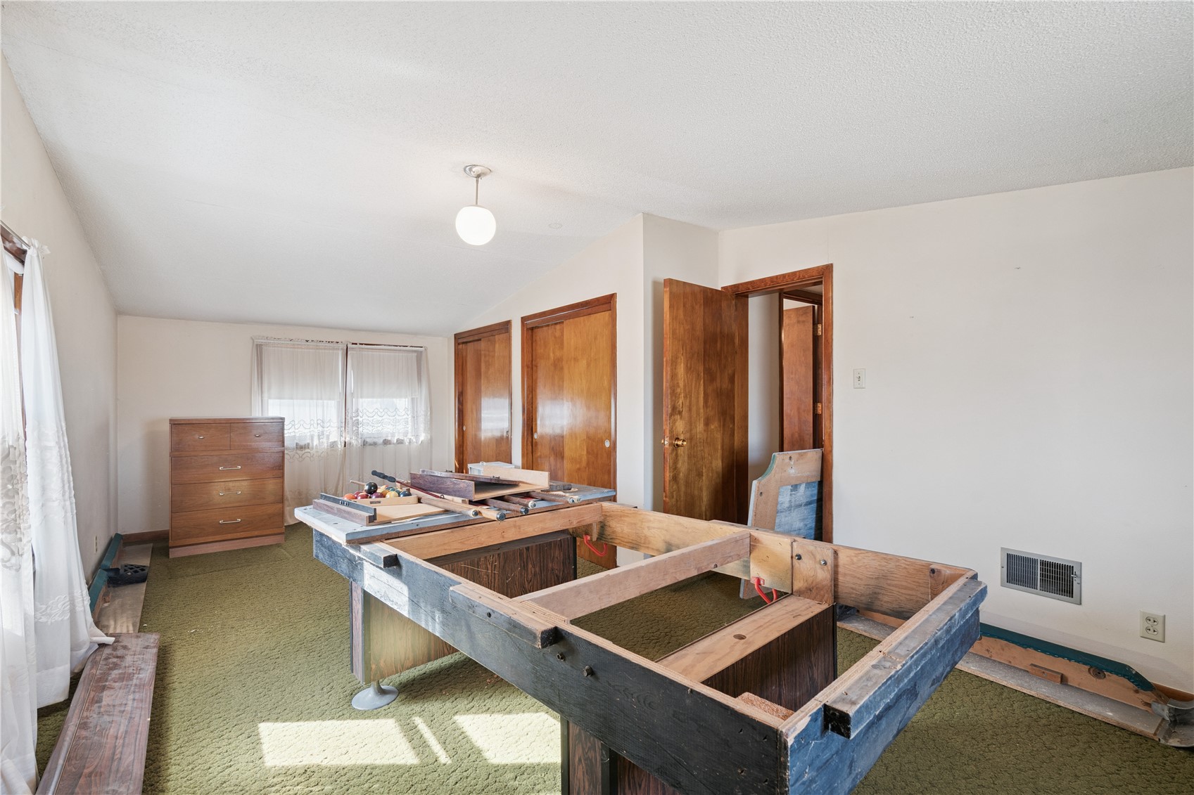4306 F Street Amana IA 52203