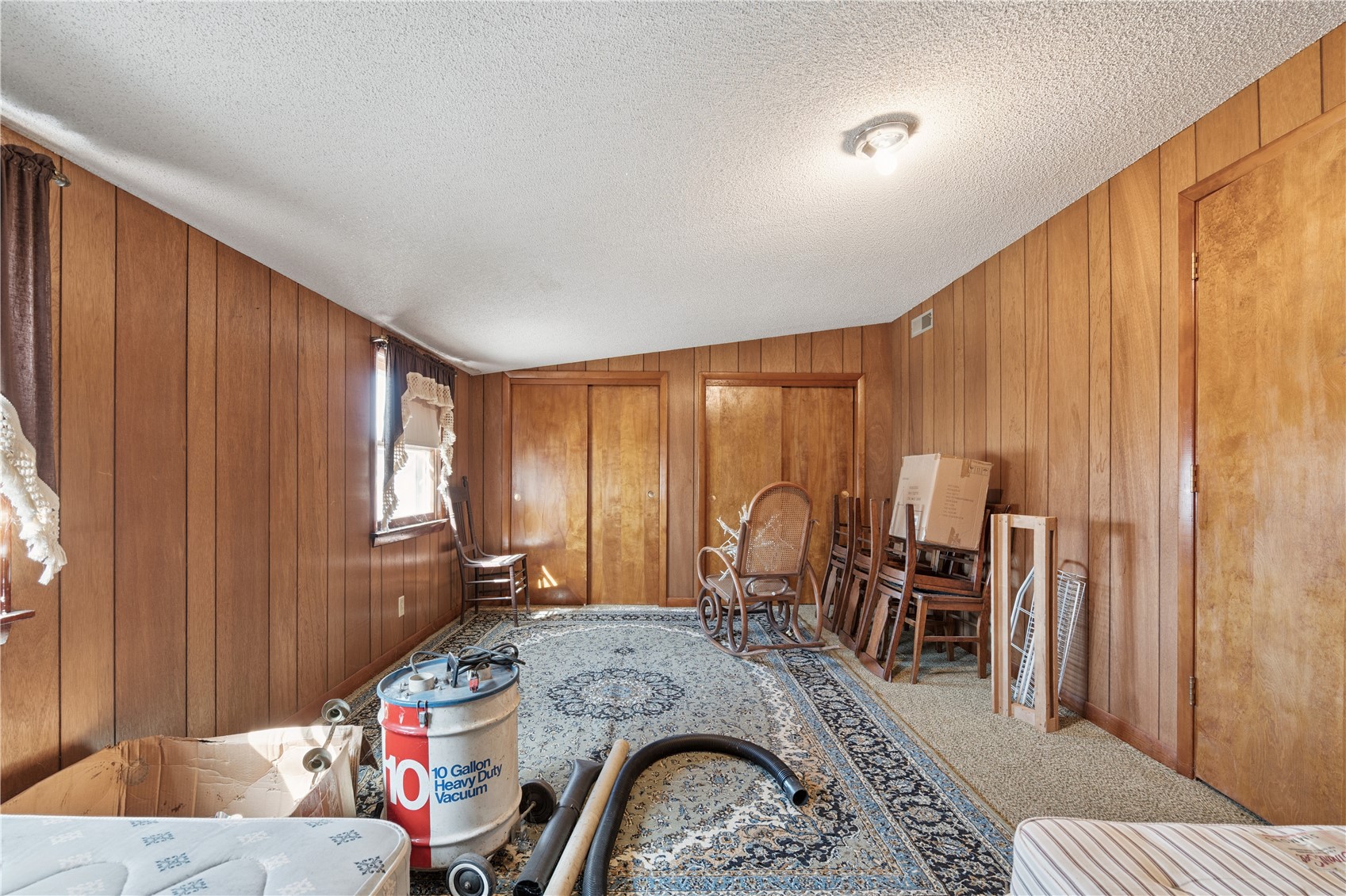 4306 F Street Amana IA 52203