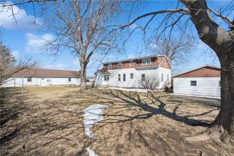 4306 F Street Amana IA 52203