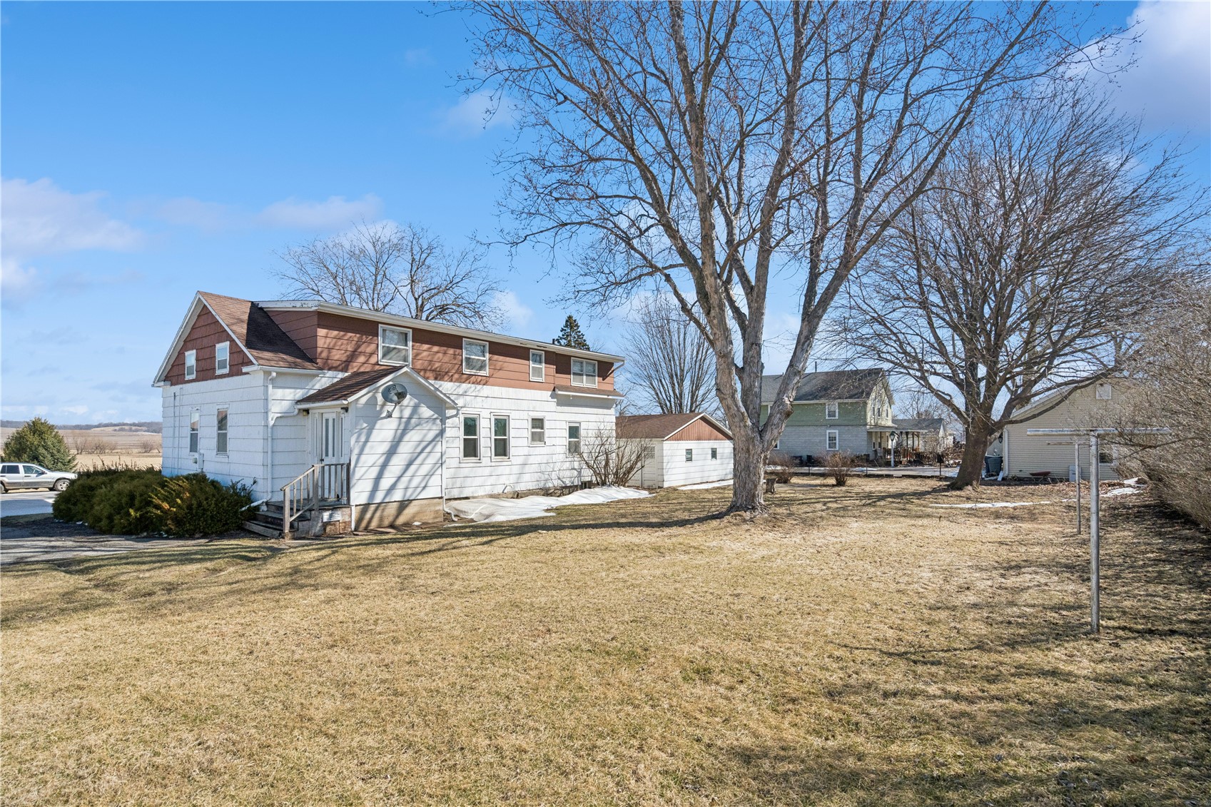 4306 F Street Amana IA 52203