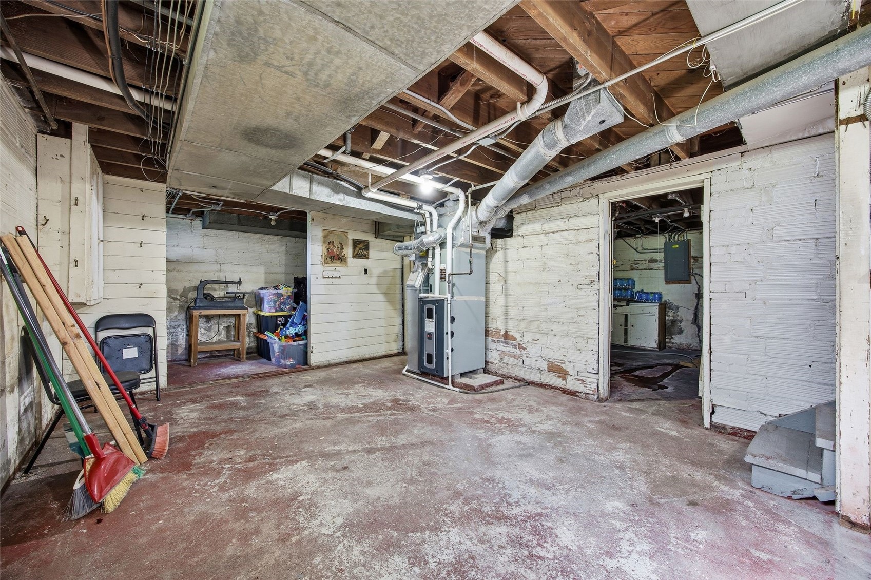 132 Church Street Fairfax IA 52228