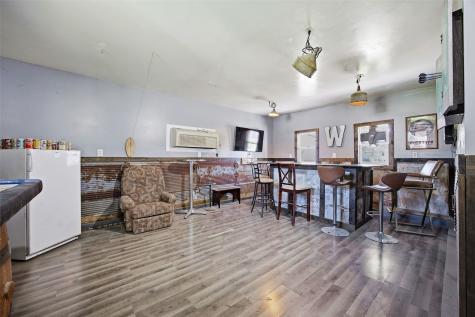 132 Church Street Fairfax IA 52228