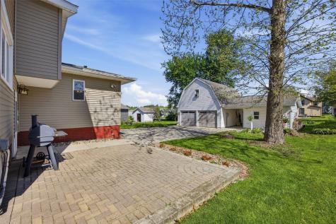 132 Church Street Fairfax IA 52228