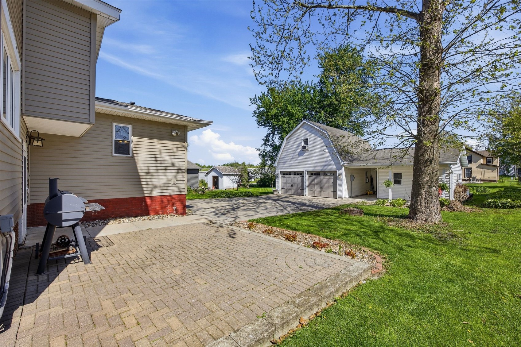132 Church Street Fairfax IA 52228