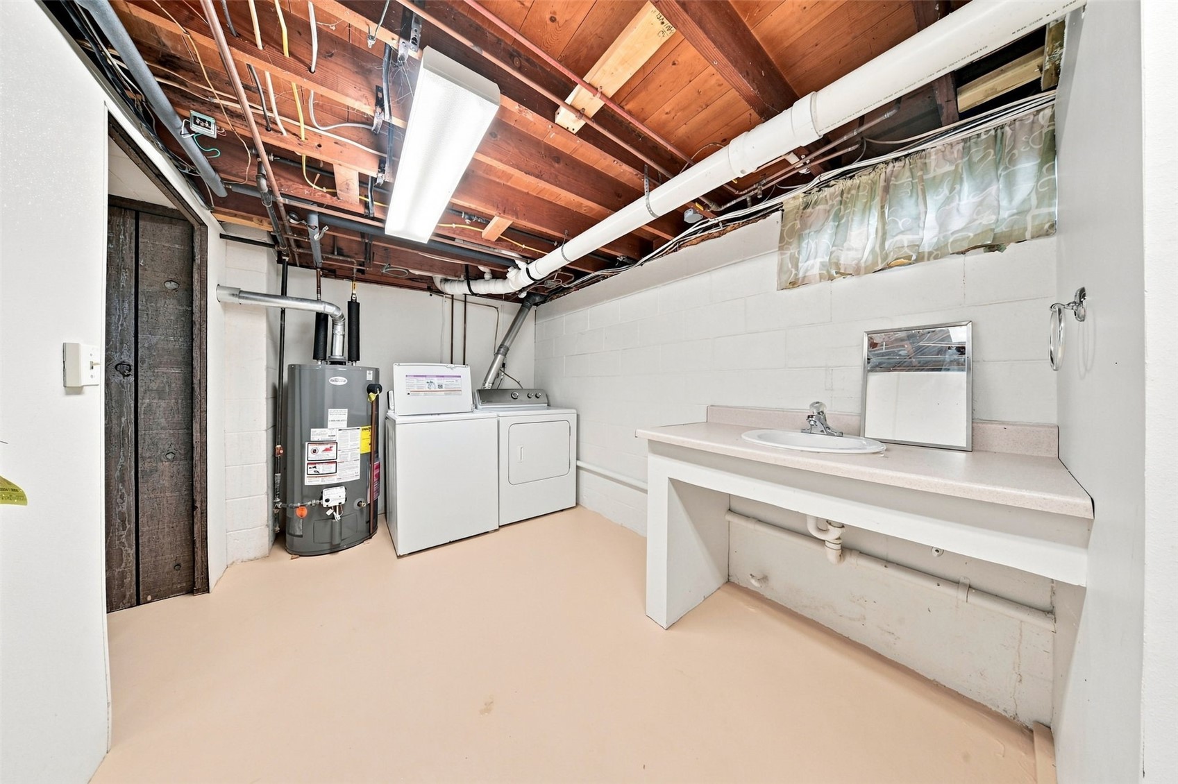 215 Franklin Center Point IA 52213