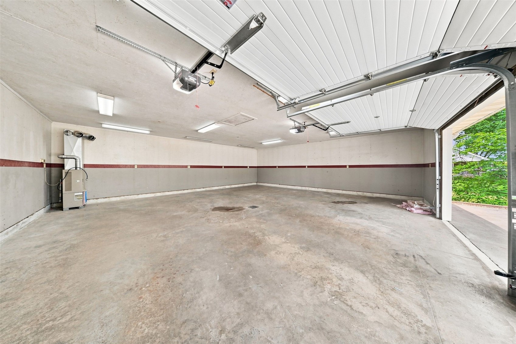 215 Franklin Center Point IA 52213