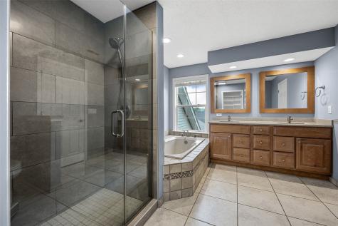 214 Revere Court NE Cedar Rapids IA 52402