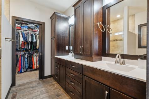 6901 Country Ridge Drive NW Palo IA 52324