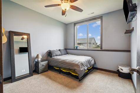 6901 Country Ridge Drive NW Palo IA 52324