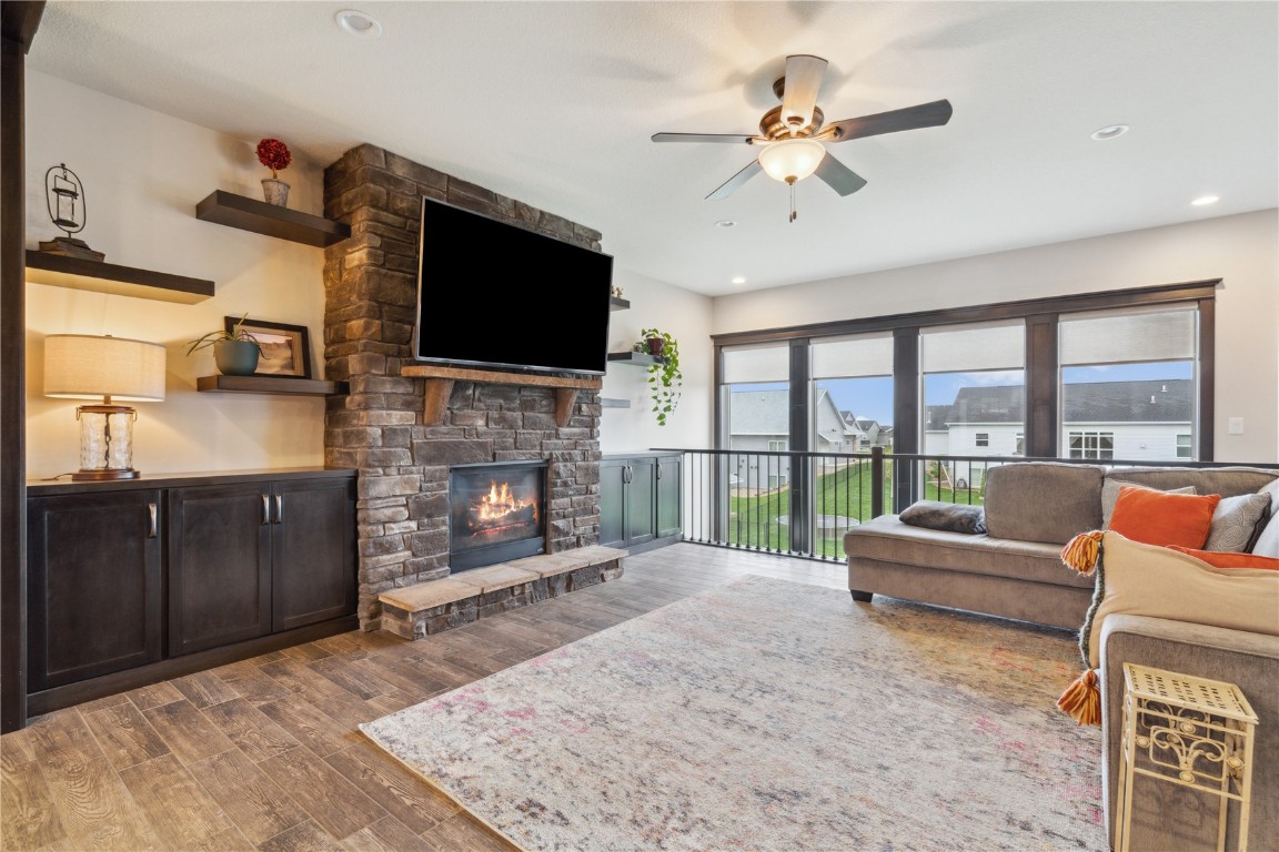6901 Country Ridge Drive NW Palo IA 52324