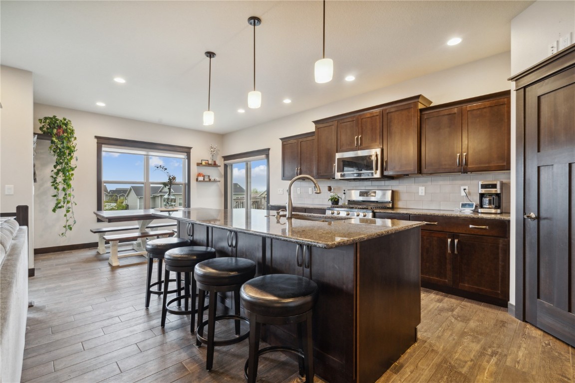 6901 Country Ridge Drive NW Palo IA 52324