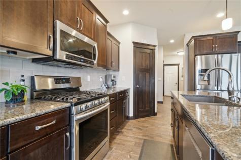 6901 Country Ridge Drive NW Palo IA 52324