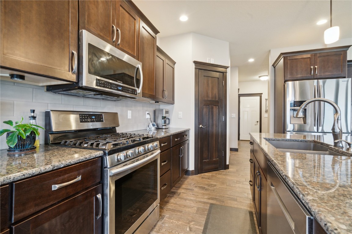 6901 Country Ridge Drive NW Palo IA 52324