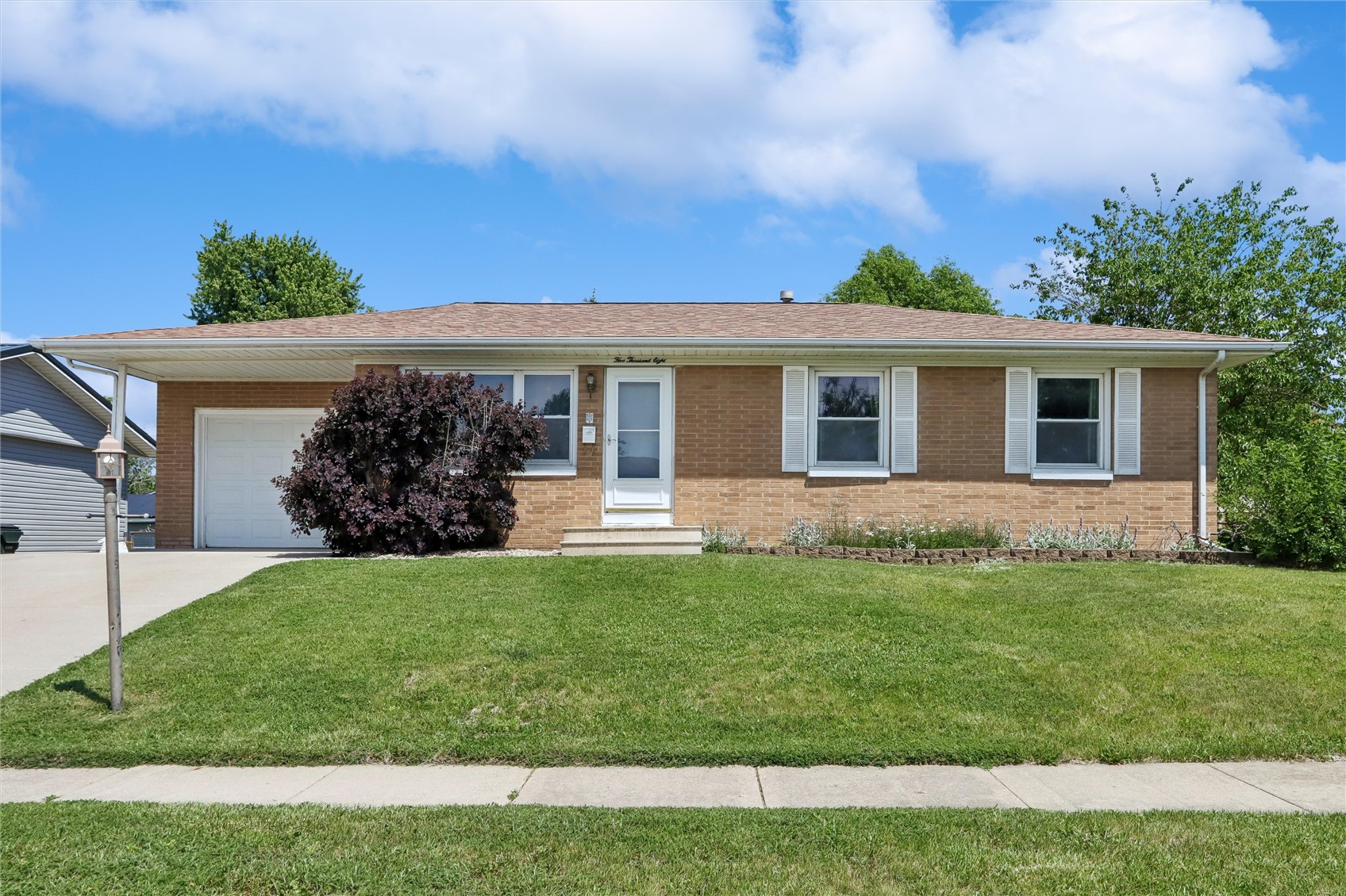 5008 Montclair Drive NW Cedar Rapids IA 52405