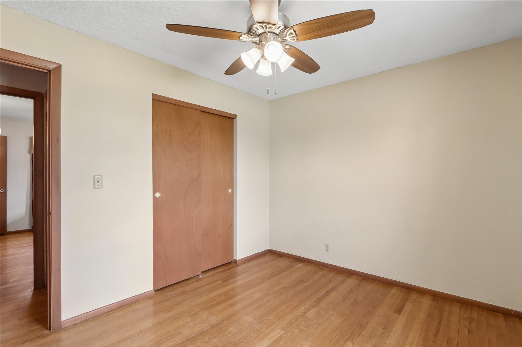 5008 Montclair Drive NW Cedar Rapids IA 52405