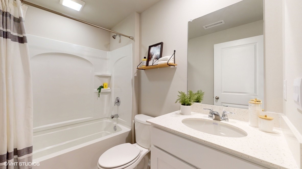 701 E Goldfinch Drive Tiffin IA 52340