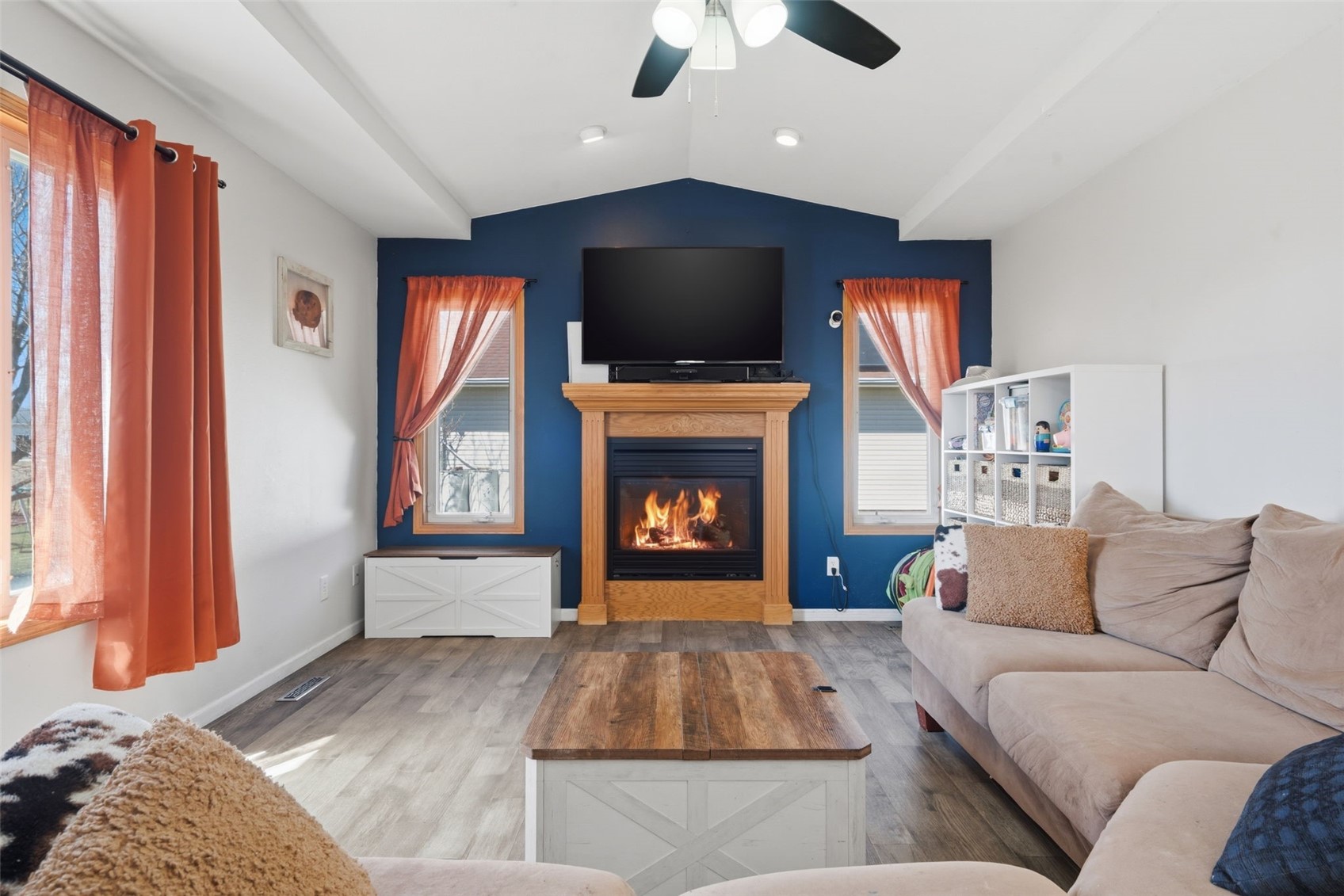 1255 Pacific Street Ely IA 52227